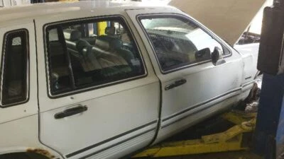 Bomba de dirección asistida para 91-98 Lincoln & Town Car 1571183 Foto 1 de 4