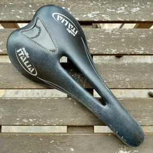 Selle Italia SLR Flow Carbon 120g road racing lightweight saddle - Foto 1 di 12