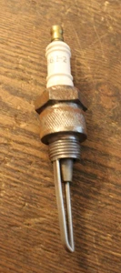 Oldtimer Zündkerzennummer M10962-2 - evtl. für Petroleumheizung - Bild 1 von 6