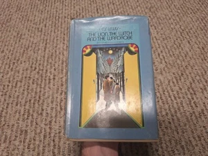 The Lion, The Witch & The Wardrobe - C. S. Lewis (Macmillan, 1950) hardcover - Picture 1 of 9