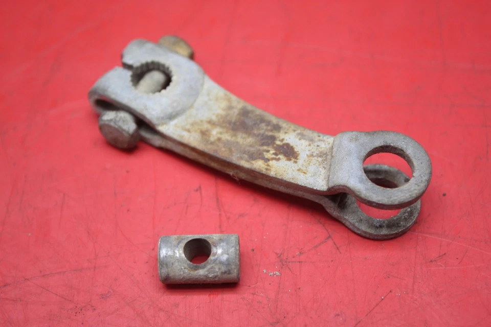 Brazo actuador freno trasero Suzuki TS90 1972 Foto 1 de 4