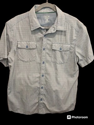 Mountain Hardwear Mens Medium Gray    short sleeve  button Hiking Shirt - Image 1 of 2