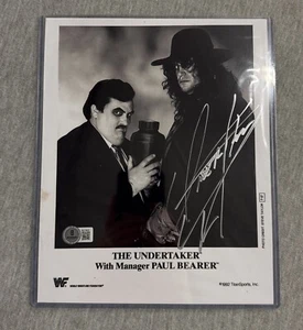 The Undertaker WWF Autógrafo Firmado 8.5"x10" Promo Foto Reimpresión BAS Beckett - Imagen 1 de 3