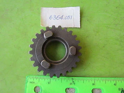 Engranaje de transmisión 63M Montesa MX 250 Cappra p/n 6364.051 y 63.64.051 Foto 1 de 3