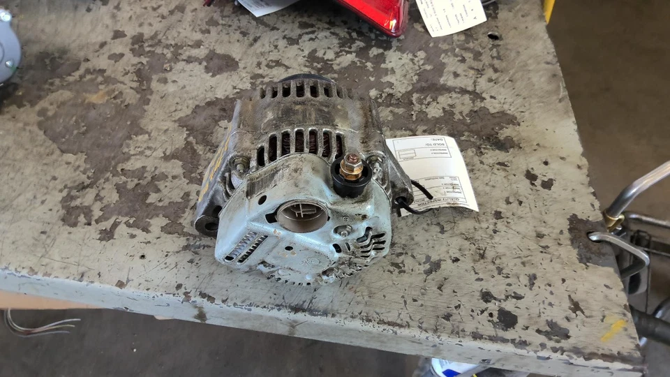 Б/у генератор переменного тока подходит: 1991 Honda Accord класса A - Изображение 1 из 4