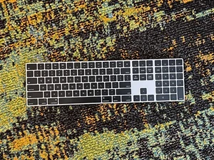 Apple Magic Keyboard avec pavé numérique - Gris sidéral (A1843/MRMH2LL/A) - Photo 1/6