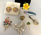 Lot of 8 Pins, Brooch's & Earrings Vintage (FC212-3Q1370
