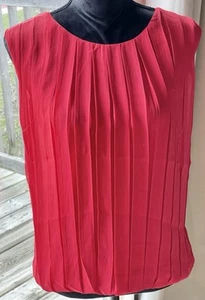 Calvin Klein Women’s Red Solid Bubble-Front Pleated Sleeveless Top Size XL BNWT - Picture 1 of 8