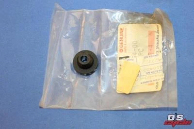 YAMAHA FJ1100 FJ1200 1984-1993 GENUINO NOS FARO OJAL # 36Y-84354-00 Foto 1 de 4