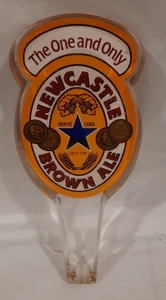 NEWCASTLE BROWN ALE ICÓNICO BAR CERVEZA DE BARRIL MANGO DE GRIFO 7" DE ALTO. MAN CAVE BREWERY - Imagen 1 de 5