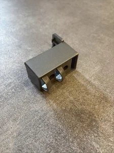 Original Beko Kühl- & Gefrierschrank silber Türgriff CN151720DX 4883590500 - Bild 1 von 1