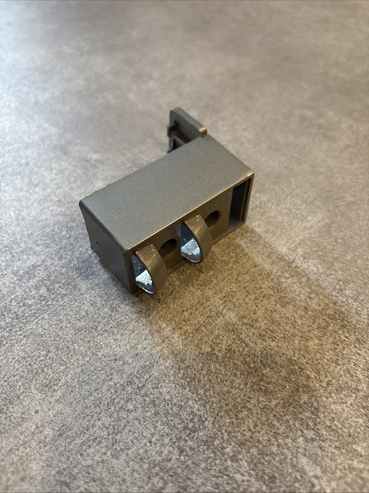 Original Beko Kühl- & Gefrierschrank silber Türgriff CN151720DX 4883590500 - Bild 1 von 1