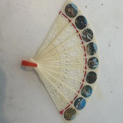 Ventilador plegable de mano vintage raro recuerdo 9 paneles de turismo Foto 1 de 4