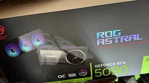 ASUS GeForce RTX 5090 ROG Astral LC 32GB GDDR7 OC Edition - Bild 1 von 3