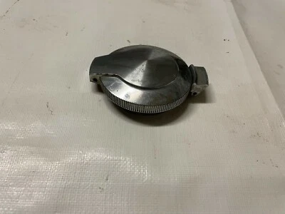 Mopar Dodge Charger 1968 tapa de gasolina cubierta de tanque de combustible acanalada carrocería cromada abatible moldura Foto 1 de 4