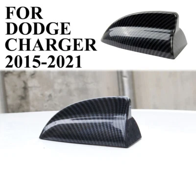 Antena de techo estilo fibra de carbono con forma de aleta de tiburón cubierta embellecedor para Dodge Charger Foto 1 de 4