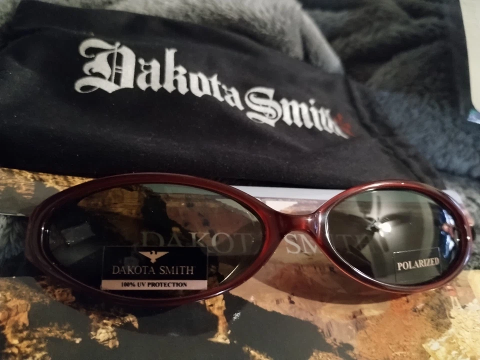 NUEVO Gafas de sol Dakota Smith Lucky Lady Rouge 56-16-135 polarizadas genuinas  Foto 1 de 4