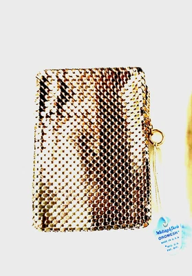 Estuche de cigarrillos Whiting + Davis Mesh Mates dorado etiqueta original vintage sin usar años 40 Foto 1 de 4