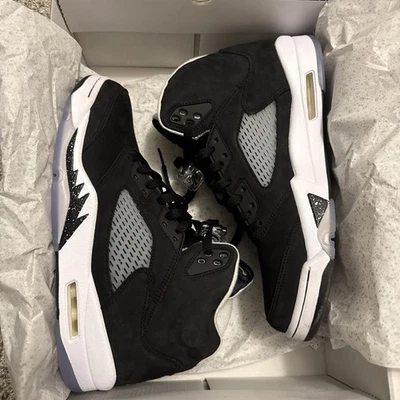 Air Jordan Retro Oreo 5’s 2021 talla 11 con caja original usada una vez Foto 1 de 4