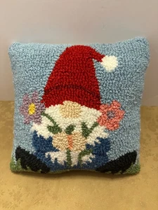 Kleines Haken Spring Shop Wichtel Dekokissen Neu mit Etikett Hobby Lobby - Bild 1 von 8