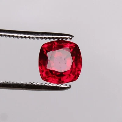Red Ruby Blood 4.90 Ct. Square Cut Mozambique Amazing RARE Loose Gemstone - Image 1 of 4