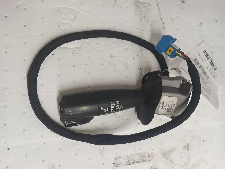 Q21-6117-181 Kenworth Auto Transmission Shifter  (12111694 - Image 1 of 4