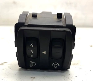 INTERRUTTORE COMANDO LUCI \ FARI RENAULT CAPTUR, ANNO : 2015 - Foto 1 di 2