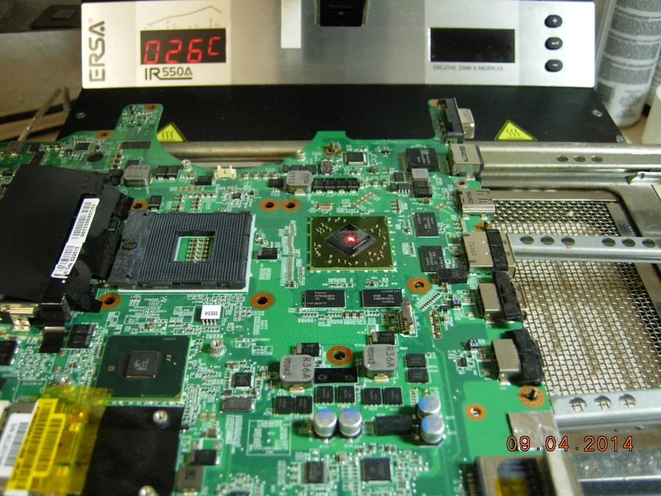 APPLE MacBook Pro Logicboard Mainboard Reparatur 1 Jahr Gewährleistung - Bild 1 von 1