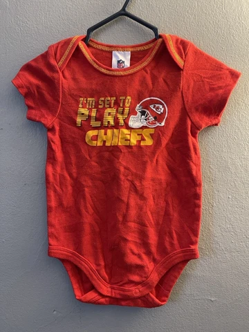 NFL Team Apparel Kansas City Chiefs Baby Boy Short Sleeve Bodysuit Red 3-6 M Cover