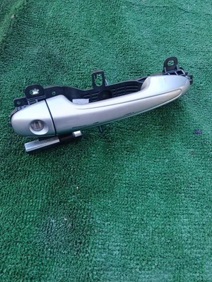 Toyota RAV4 2013-2018 manija de puerta exterior delantera izquierda lado del conductor OEM Foto 1 de 4