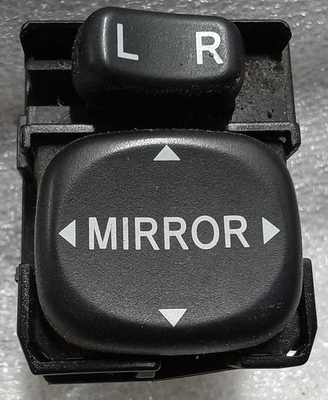 Interruptor de espejo retrovisor puerta conductor Toyota Prius LH 2004-2009 50436 8487202060 Foto 1 de 4
