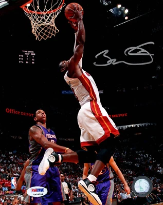 DWYANE WADE PSA/DNA SIGNED 8X10 BASKETBALL PHOTOGRAPH MIAMI HEAT AUTOGRAPH MINT. - Image 1 of 2