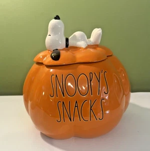 RAE DUNN SNOOPY'S SNACKS ZUCCA BISCOTTIERA BARATTOLO *** NUOVO - Foto 1 di 7