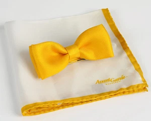 PAPILLON UOMO GIALLO OCRA COMPLETO POCHETTE DI SETA CON BORDI CONTRASTO GIALLI - Imagen 1 de 7