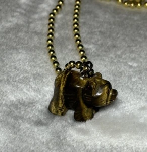 Carved Bear tigers eye stone pendant necklace gold tone ball bead chain - Picture 1 of 7