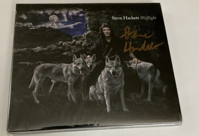 STEVE HACKETT : WOLFLIGHT CD+BLU-RAY AUTOGRAPHED 2015 Genesis GERMANY New - Image 1 of 3