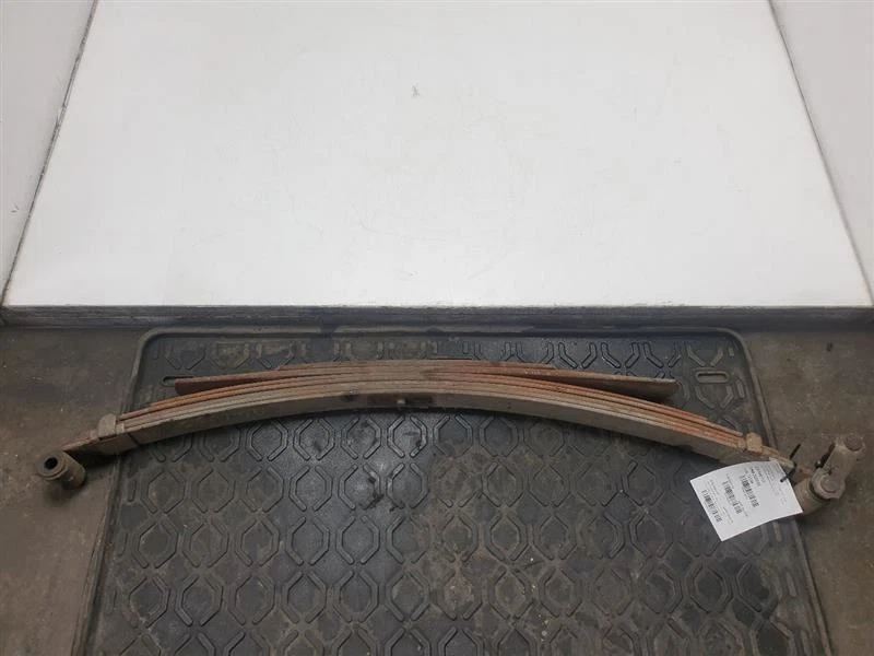 86-88 TOYOTA PICKUP 2.4L RWD MT PASSENGER SIDE REAR LEAF SPRING ASSEMBLY  Foto 1 de 4