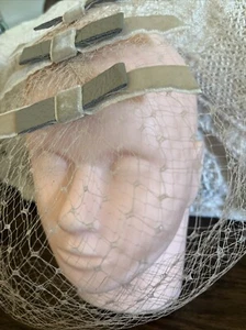 Vintage Damenhut Schleife weiß Double Mesh 50er 60er Jahre - Bild 1 von 10