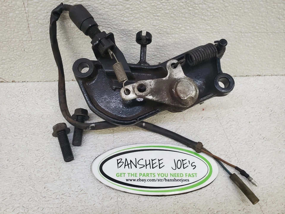 86-06 Kawasaki Vulcan 750 reposapiés derecho soporte eje freno interruptor OEM Foto 1 de 3