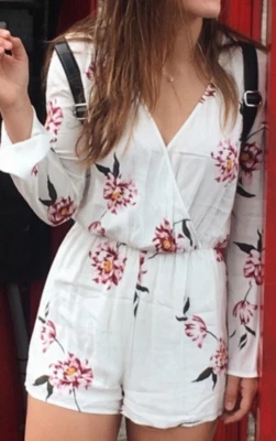 LA Hearts Long Sleeve Romper Floral Shorts Small White Excellent Condition! - Image 1 of 4