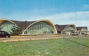 Postcard: Airport Terminal Building, Lambert Airport, St. Louis, Missouri 1950's - Picture 1 of 2