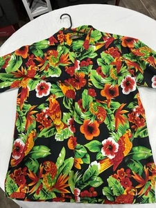 Vacation Hawaiian Men’s Medium Floral Shirt - Picture 1 of 6