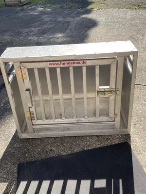 Hundebox Alu VW UP Hundetransportbox Autobox - Bild 1 von 4