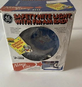 Vintage GE Nitey Lite AM/FM Radio Nite Light Mouse Moon WORKS Model 7-4111A - Picture 1 of 10