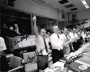CHRIS KRAFT+GENE KRANZ+GRIFFIN+LUNNEY+BOSTICK SIGNED 8x10 PHOTO NASA JSA - Picture 1 of 1