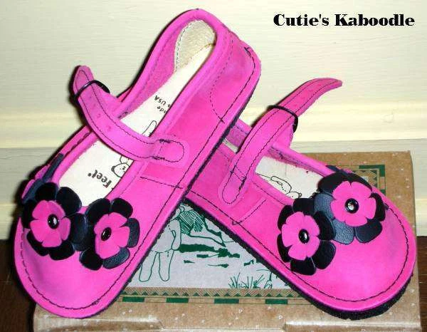 Новый VHTF медведь ноги пурпурный черный двойной цветок питания Posey Mary Janes туфли 8 7 - Изображение 1 из 1