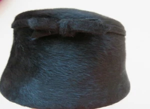 1950s Black Pill Box Chante Hat by Schachter New York Paris Helios Black Cloche - Picture 1 of 10
