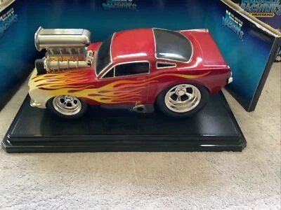 1:18 MUSCLE MACHINES 1966 FORD MUSTANG RED FLAMES TOO HOT OPEN BOX USED - Image 1 of 4