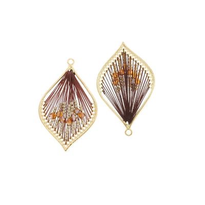 Pingente tecido marrom com miçangas tom dourado - TSP282 - Imagem 1 de 3