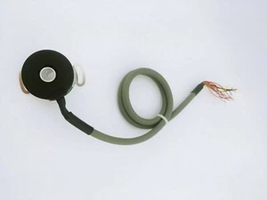 ENCODER, 8192 LINE, 8 POLE, +120C # 15T-02SF-8192C5D3HV-F02-T3 Accu-Coder - Picture 1 of 3